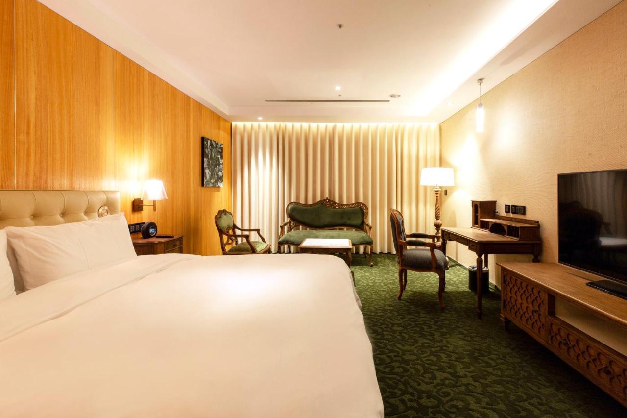 Inhouse Hotel Grand Taichung Rom bilde